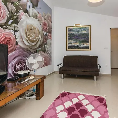 1 Bedroom Cozy In * Vir