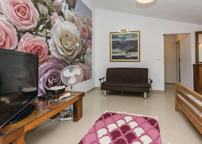 One-bedroom In * 维尔